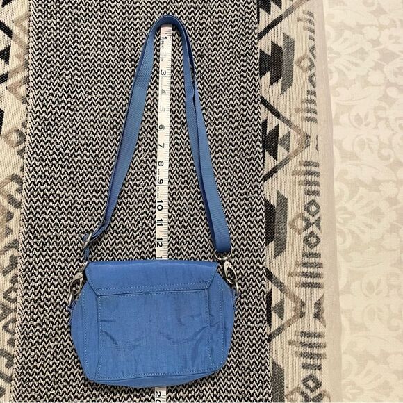 Baggallini Small Blue w/Green Lining Crossbody Travel Bag/Wallet - Picture 6 of 6